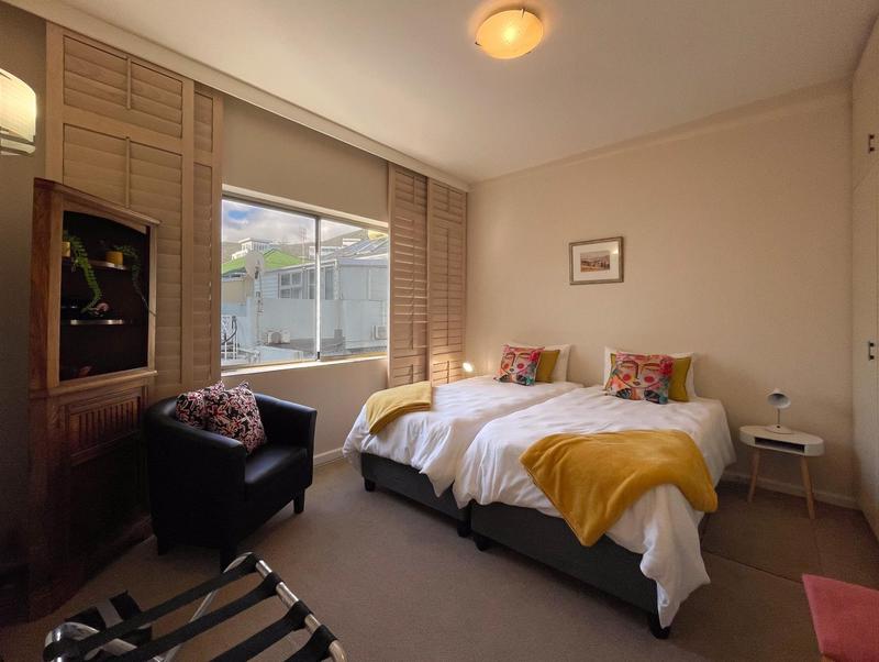 To Let 2 Bedroom Property for Rent in Bantry Bay Western Cape